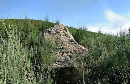 Proponen un convenio a varias bandas para proteger el menhir de Tejeira Proponen un convenio a varias bandas para proteger el menhir de Tejeira