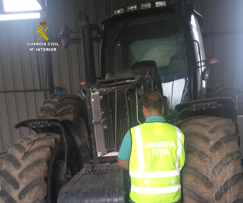 El tractor recuperado por la Guardia Civil