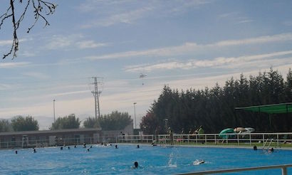 Ingresado un hombre que estuvo a punto de ahogarse en las piscinas de La Placa Ingresado un hombre que estuvo a punto de ahogarse en las piscinas de La Placa